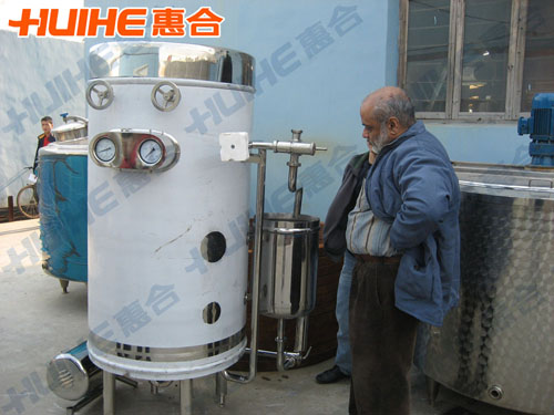 巴基斯坦驗貨UHT超高溫瞬時滅菌機(jī)圖2